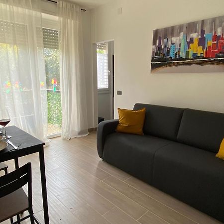 Moderno Ed Elegante Loft Con Balcone Apartment Milan Exterior photo
