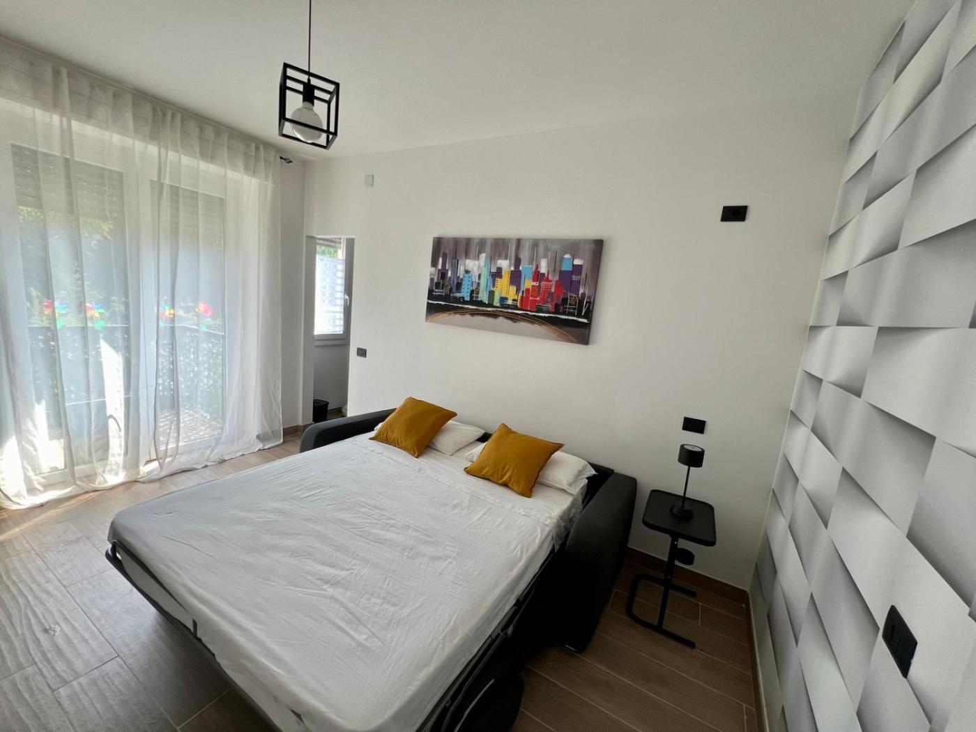 Moderno Ed Elegante Loft Con Balcone Apartment Milan Exterior photo